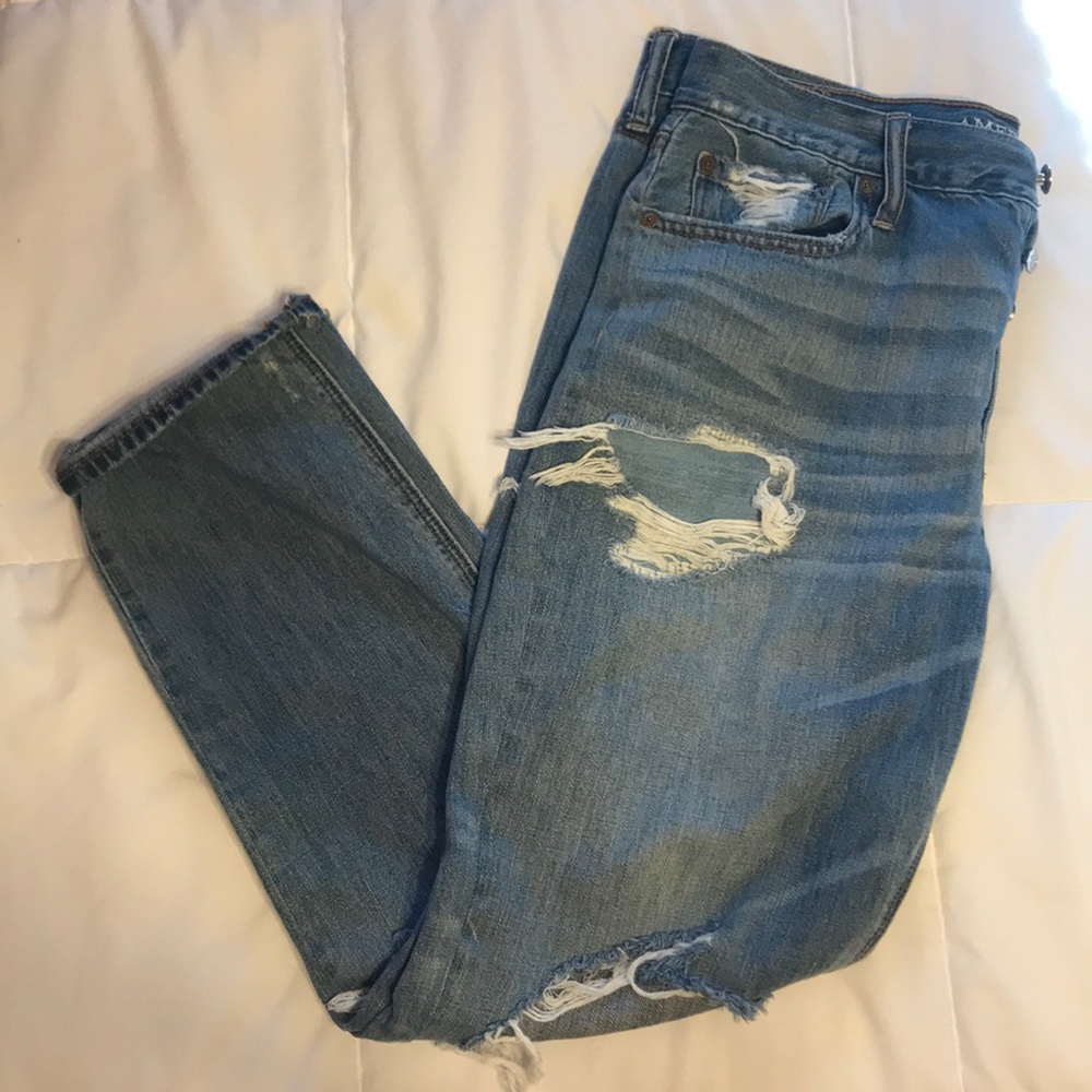High rise American Eagle Boyfriend Jeans